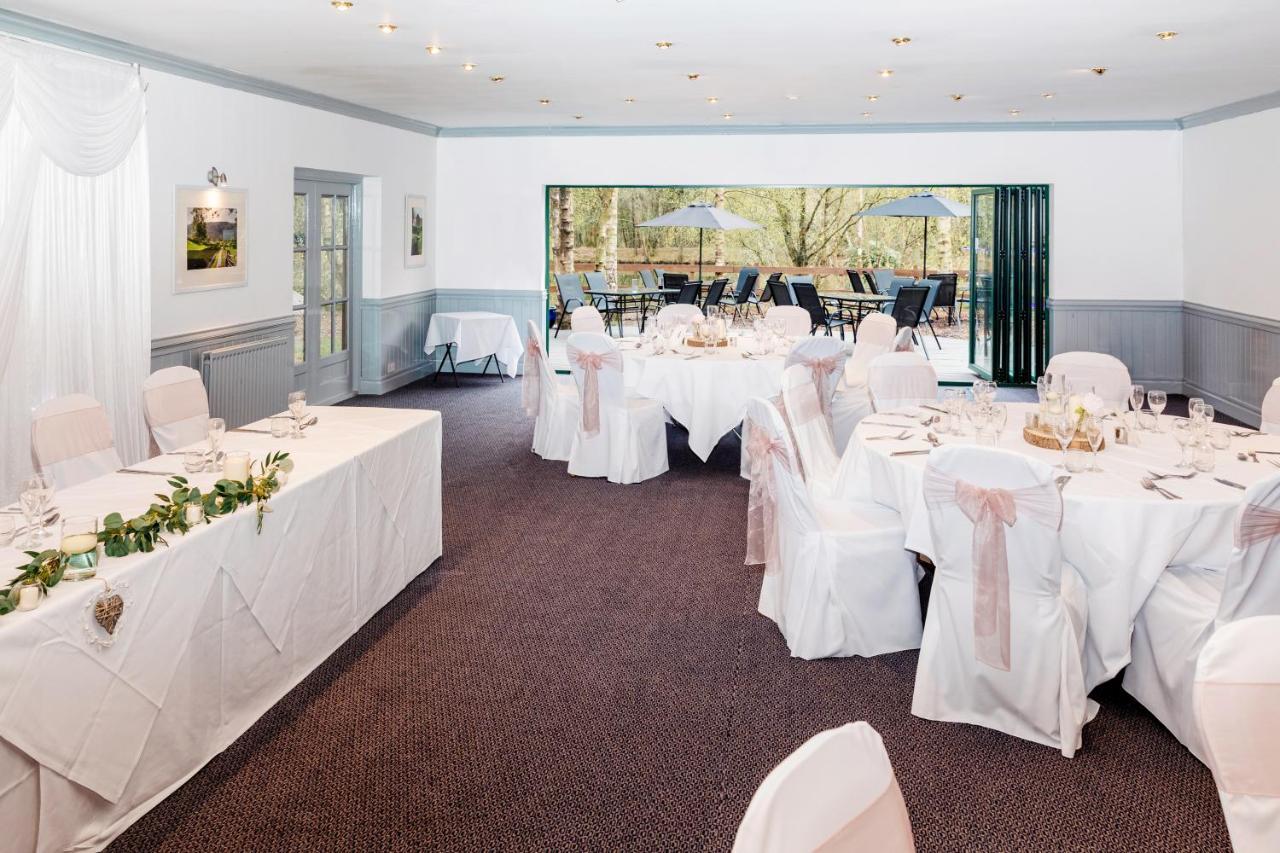 Chevin Country Park Hotel & Spa 오틀리 외부 사진