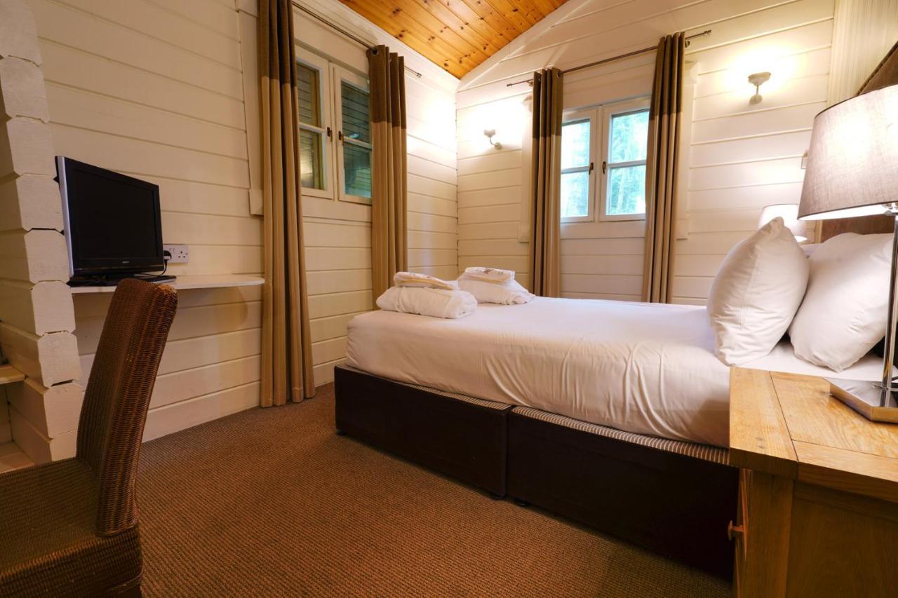 Chevin Country Park Hotel & Spa 오틀리 외부 사진